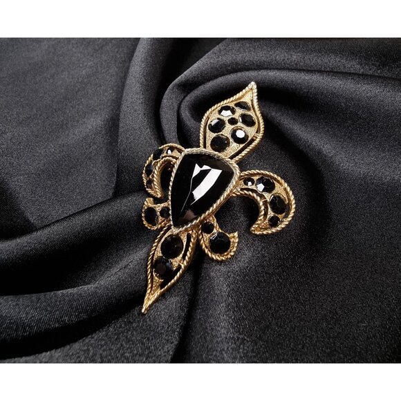 Rare Find Vintage 1960s BSK Signed Fleur-De-Lis Black & Gold Brooch - Picture 3 of 5